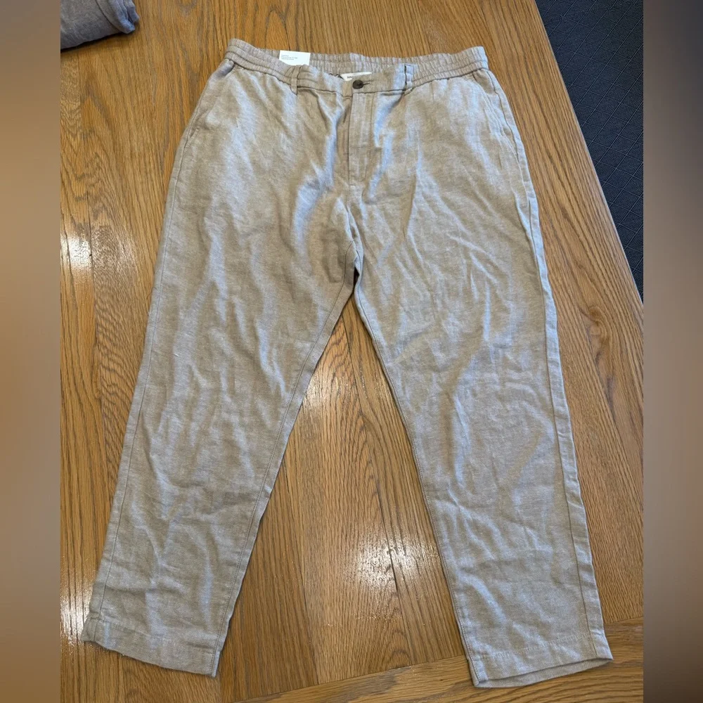 Banana Republic Light Tan Linen Pants